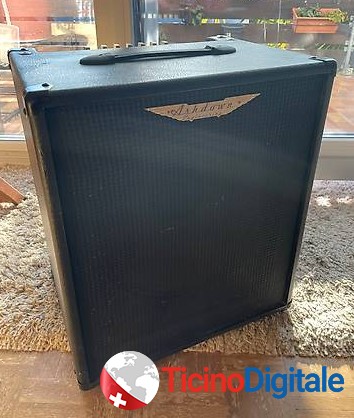 AMPLIFICATORE PER BASSO FIVE 15 1x15