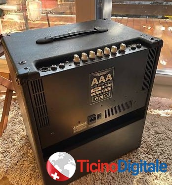 AMPLIFICATORE PER BASSO FIVE 15 1x15
