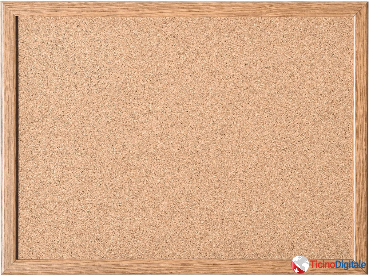 Bacheca In Sughero U Brands, 36x36 Cm, Cornice In Legno Bianco, Superficie Di Livello Industriale, Con Puntine
