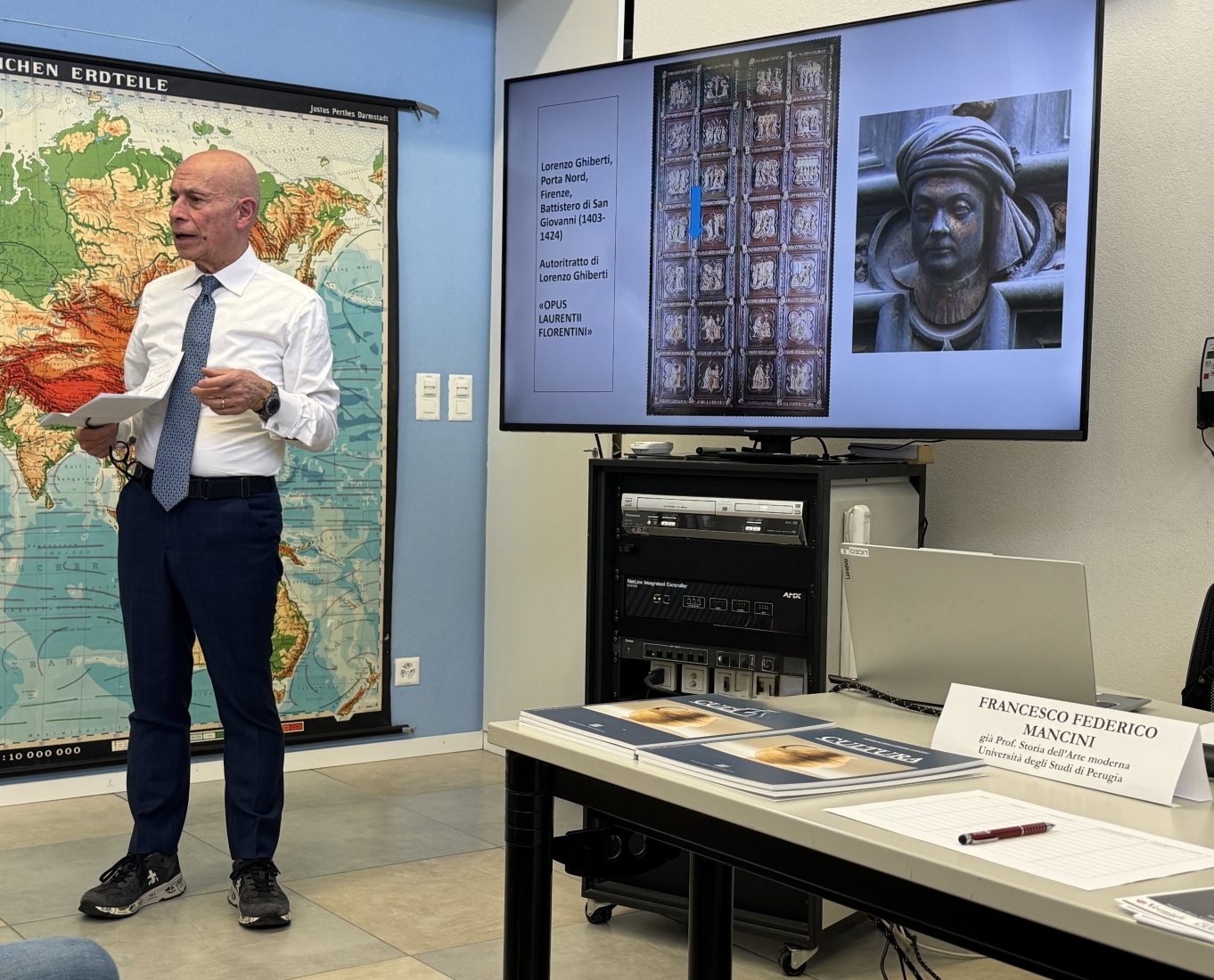 Straordinaria tavola rotonda su "La leggenda dell'artista"