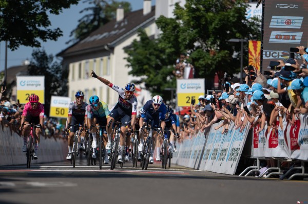 Vivete il Tour de Suisse da vicino a Locarno