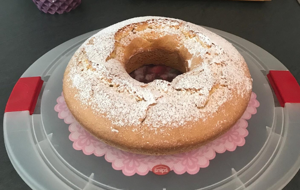 Dolce: Ciambellone con cuore alla nutella