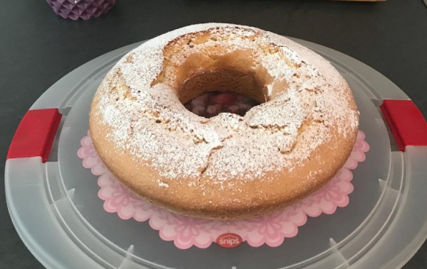 Dolce: Ciambellone con cuore alla nutella
