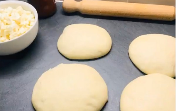 Impasto: Base per la pizza